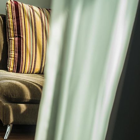 Winner Sriracha Serviced Apartment Si Racha Buitenkant foto