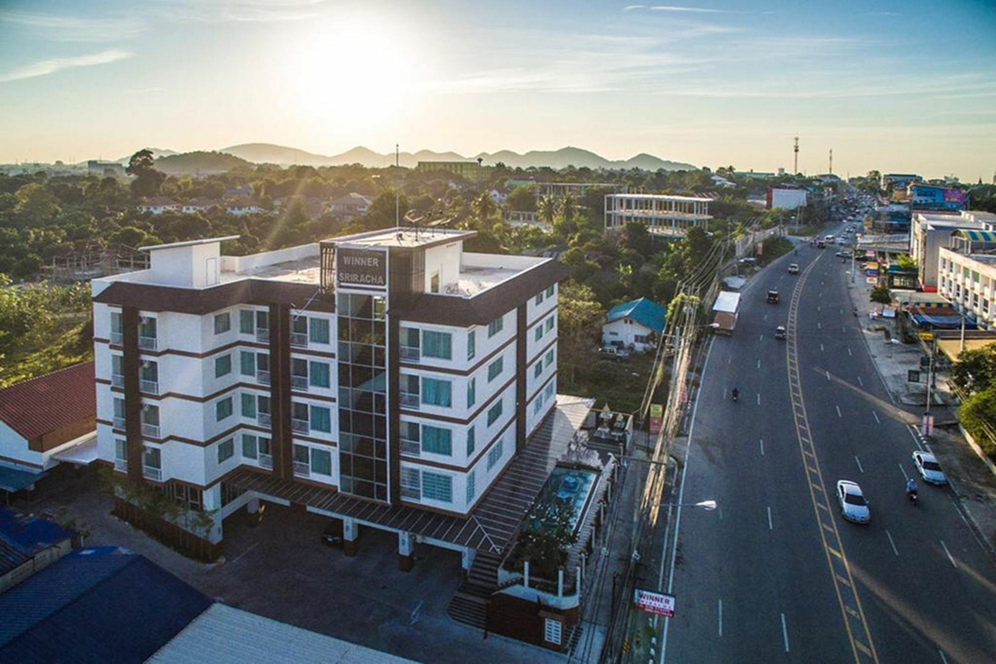 Winner Sriracha Serviced Apartment Si Racha Buitenkant foto