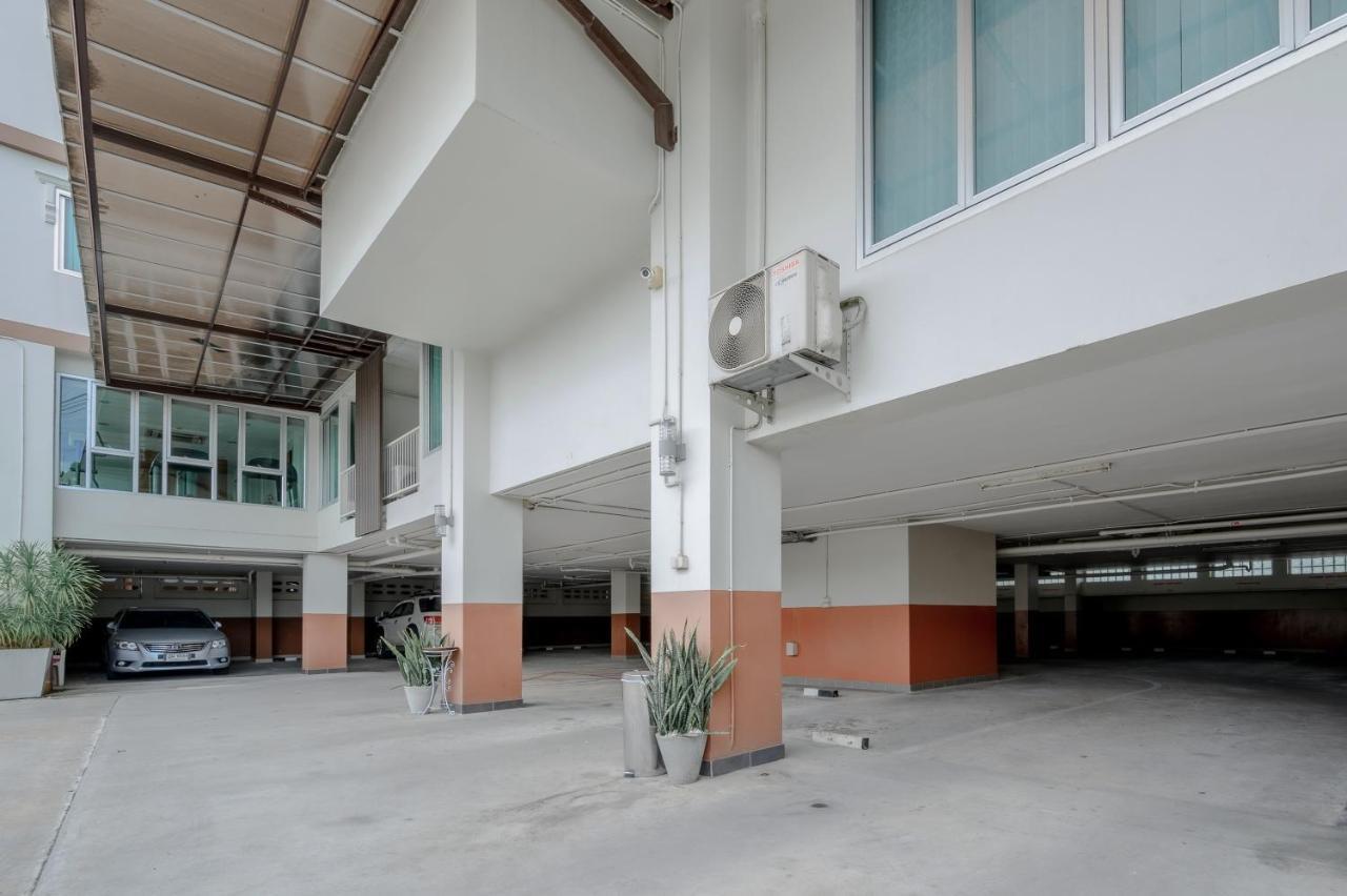 Winner Sriracha Serviced Apartment Si Racha Buitenkant foto